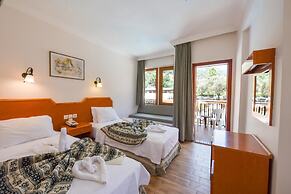 Belcehan Beach Hotel