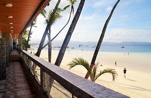 Diamond Water Edge Resort