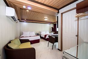 Diamond Water Edge Resort