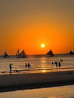 Diamond Water Edge Resort