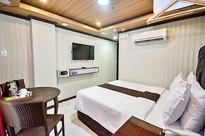 Diamond Water Edge Resort