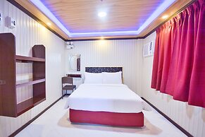 Diamond Water Edge Resort