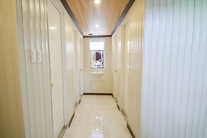 Diamond Water Edge Resort