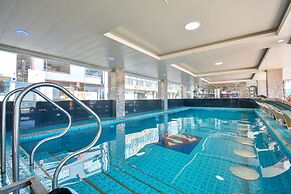 Diamond Water Edge Resort