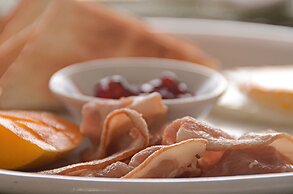 Diamond Water Edge Resort