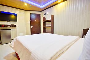 Diamond Water Edge Resort