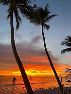 Diamond Water Edge Resort