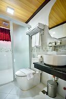 Diamond Water Edge Resort