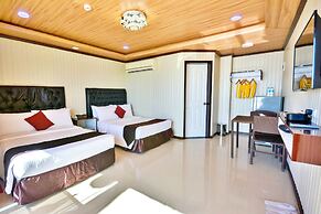 Diamond Water Edge Resort