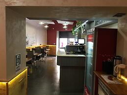 Leoni di Giada Guesthouse