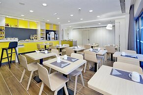 Kyriad Prestige Pau - Zenith - Palais Des Sports