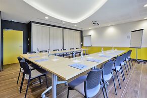 Kyriad Prestige Pau - Zenith - Palais Des Sports