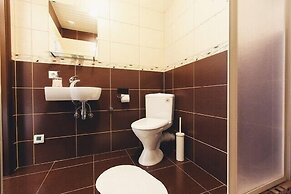 Shale on Komsomolskiy