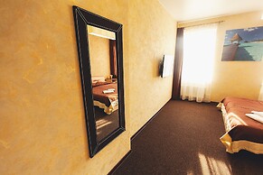 Shale on Komsomolskiy