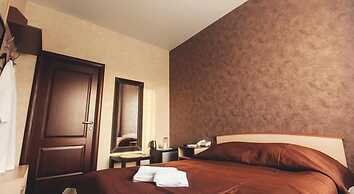 Shale on Komsomolskiy