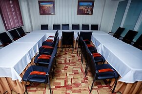 City Hotel Tien Shan