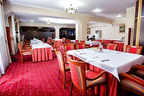 City Hotel Tien Shan