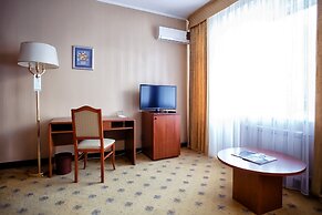 City Hotel Tien Shan