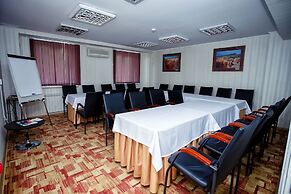 City Hotel Tien Shan