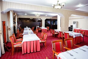 City Hotel Tien Shan