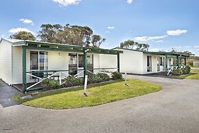 Acclaim Rose Gardens Beachside Holiday Park
