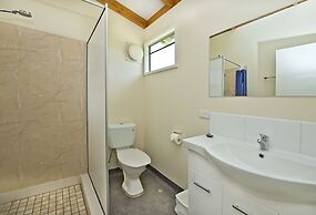 Acclaim Rose Gardens Beachside Holiday Park