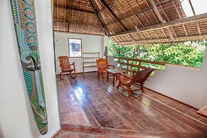 Bamboo Bungalow Resthouse