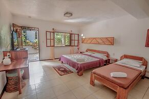 Bamboo Bungalow Resthouse