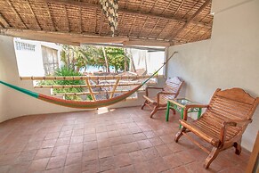 Bamboo Bungalow Resthouse