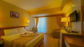 Aes Club Hotel