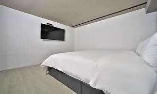 Hound Hotel Seomyeon 1st Street