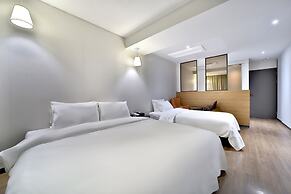 Hound Hotel Seomyeon 1st Street