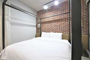 Hound Hotel Seomyeon 1st Street