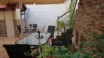 Santa Maria Guest House