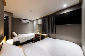 About Stay Seoul Station