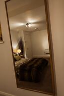 Central Suite - Simple2let Serviced Apartments