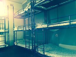 Arsenal Tavern Backpackers