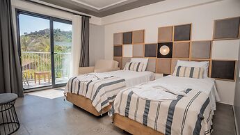 Blue Star Hotel