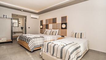 Blue Star Hotel