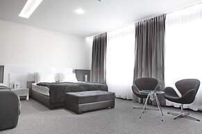Nova City Hotel Signature Collection