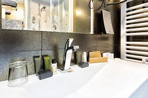 Nova City Hotel Signature Collection