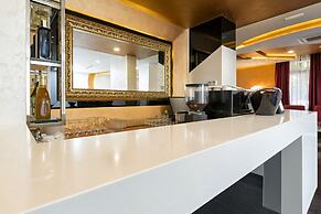 Nova City Hotel Signature Collection