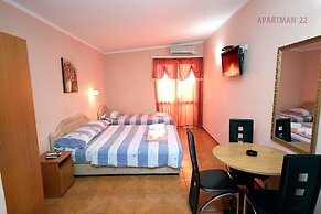 Kojic Apartments