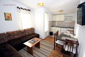 Kojic Apartments