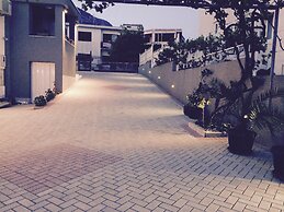 Kojic Apartments