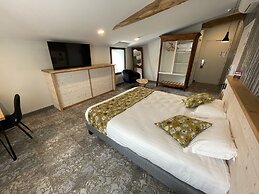 Hotel Gnac E Pause