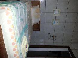 Itaúna Hostel