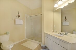 Vista Cay by Orlando Resort Rentals on Universal Boulevard