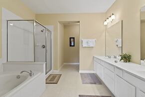 Vista Cay by Orlando Resort Rentals on Universal Boulevard