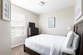 Vista Cay by Orlando Resort Rentals on Universal Boulevard